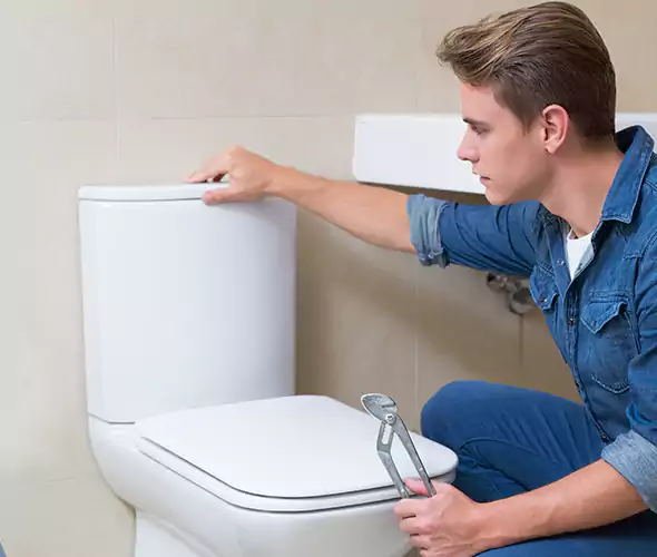 Expert Plumber for Toilet Replacement in East Patchogue, NY: Schedule Affordable Toilet Replacement Services with Us