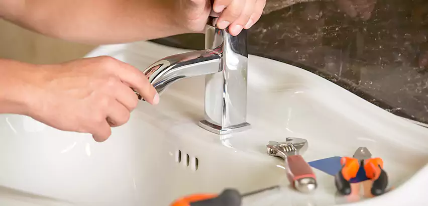 Bathtub Faucet Replacement in East Patchogue
